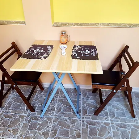 בית הארחה Marina House *