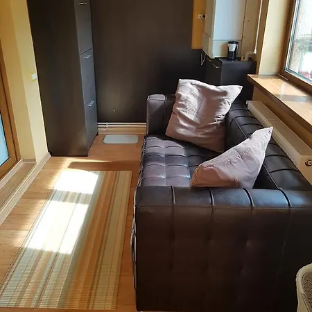 Marina House بيت ضيافة *