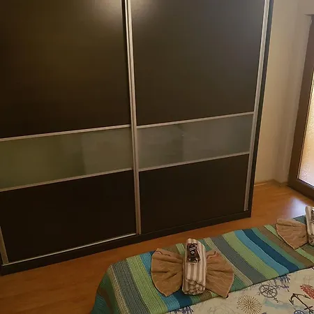 بيت ضيافة Marina House كونستانتا