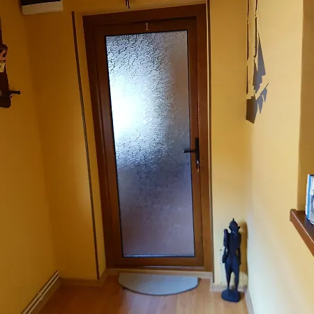 Marina House بيت ضيافة *